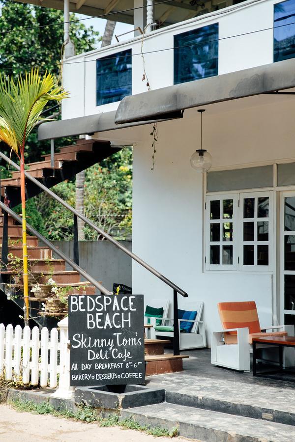 Bedspace Beach Unawatuna Exteriör bild